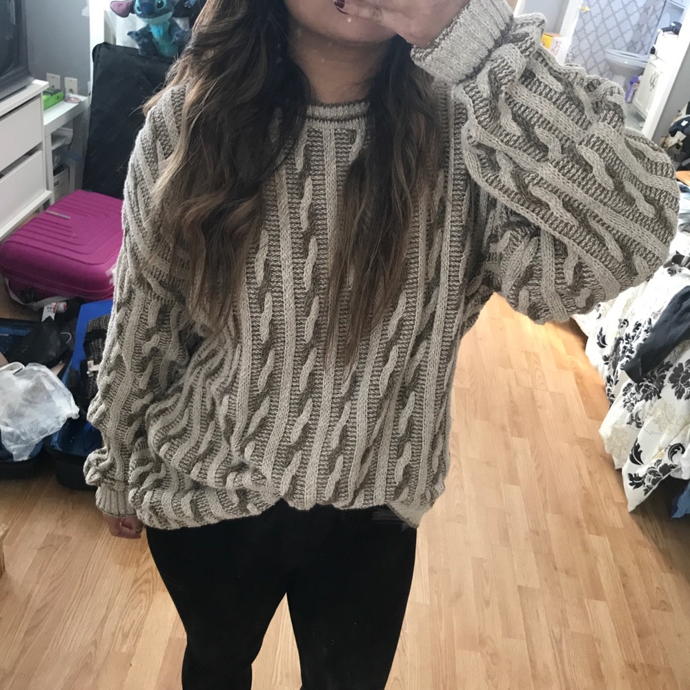 Oversized Cableknit Sweater